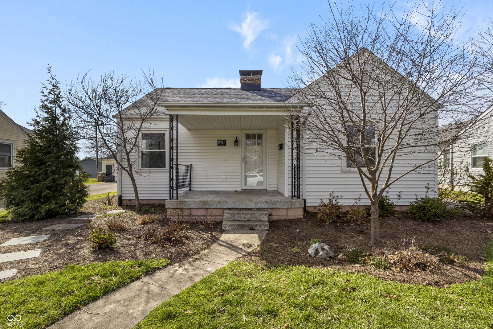 Property Photo:  2312 Newton Street  IN 47201 