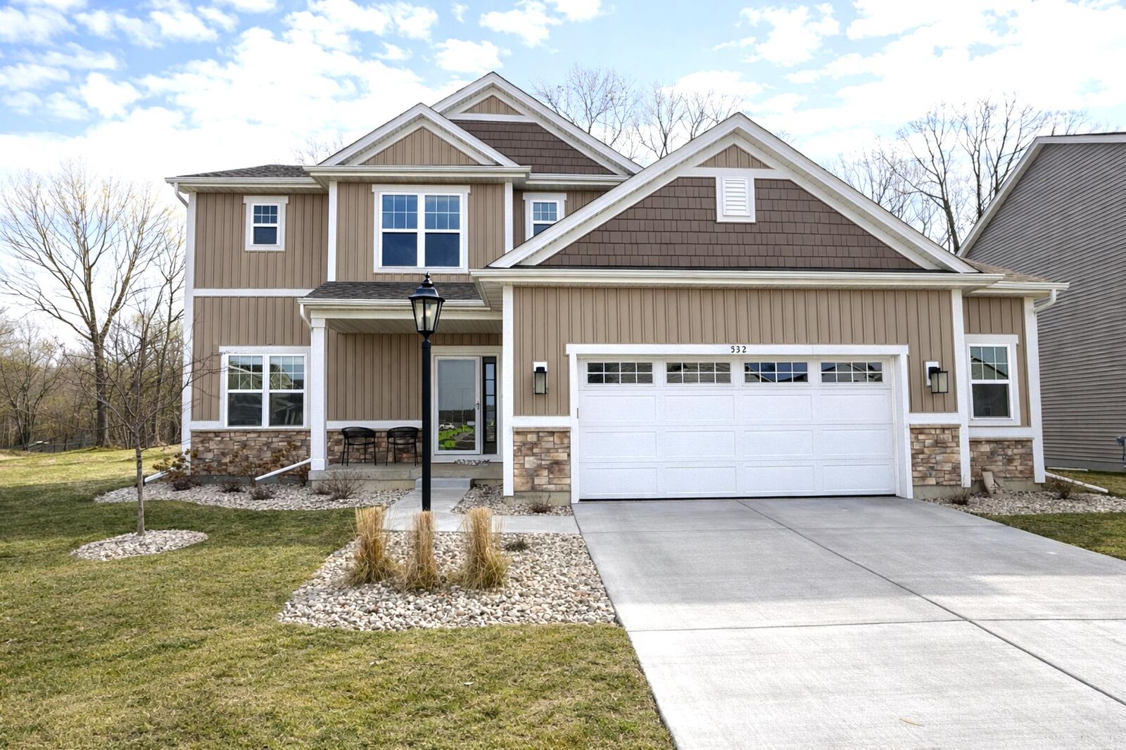 Property Photo: 532 Wild Oak Rd WI 53029