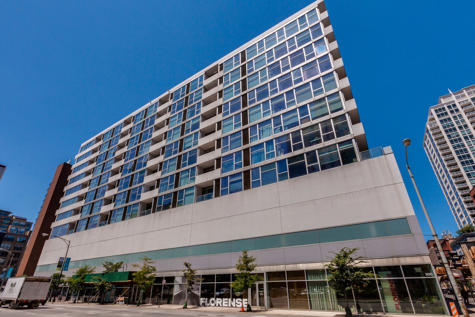 Property Photo: 630 N Franklin Street 1001 IL 60654