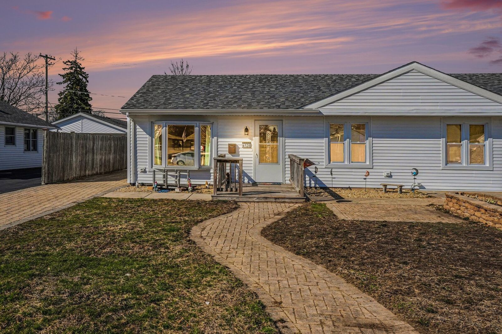 Property Photo: 4128 W 90th Place IL 60456