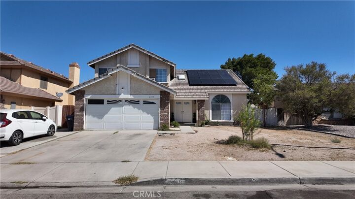 Property Photo:  2335 Langhorn  CA 93535 
