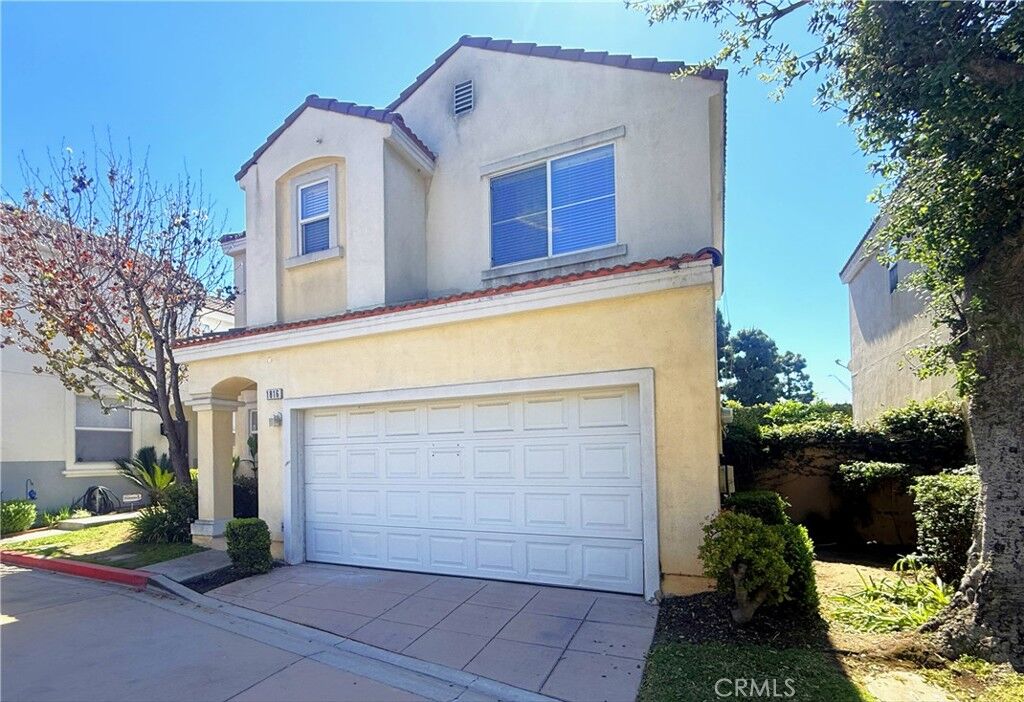 Property Photo:  1816 Saint Louis Avenue  CA 90755 