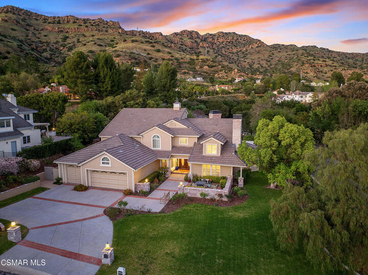 Property Photo:  1800 Falling Star Avenue  CA 91362 