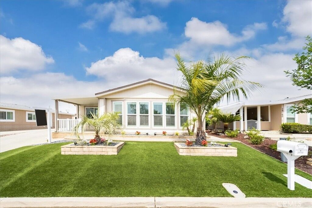 Property Photo: 29150 Calle Cisne CA 92563