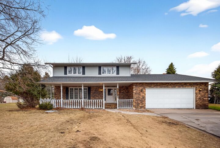 Property Photo:  3525 Longfellow Road N  ND 58102 