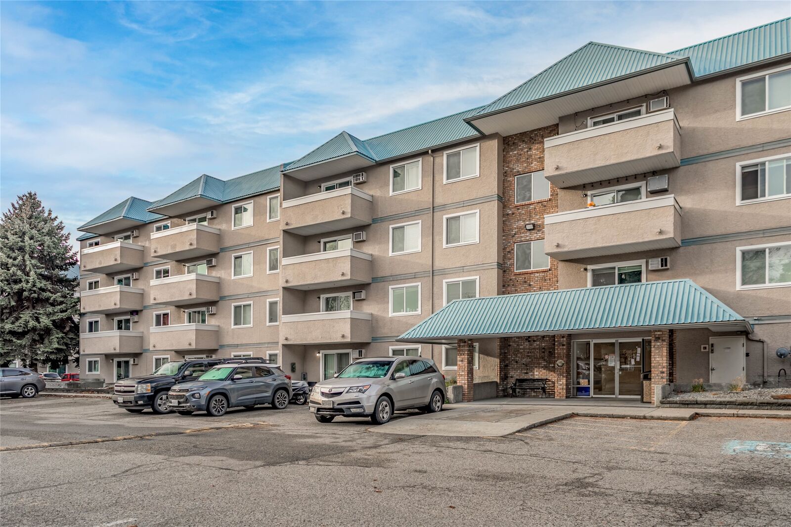 Property Photo: 3160 De Montreuil Court 411 BC V1W 3W3