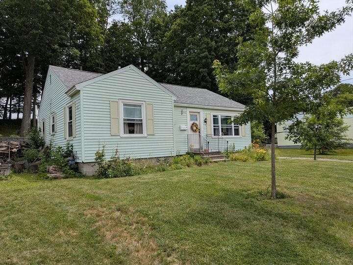 Property Photo:  17 Daley St  MA 01453 