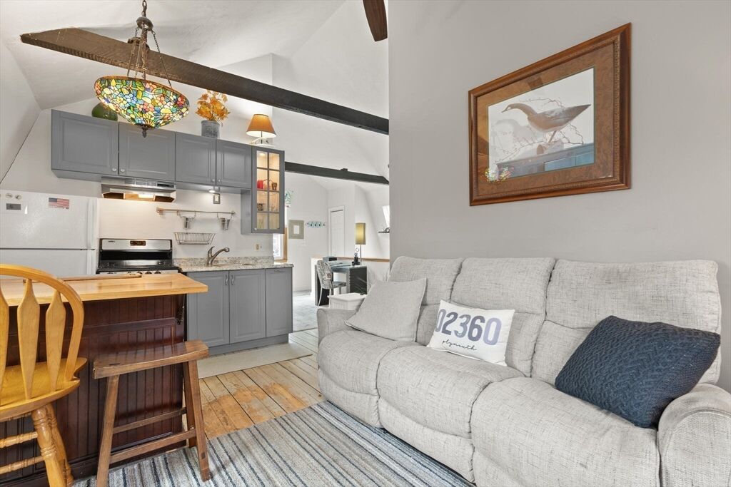 Property Photo:  8-R North Street 5C  MA 02360 