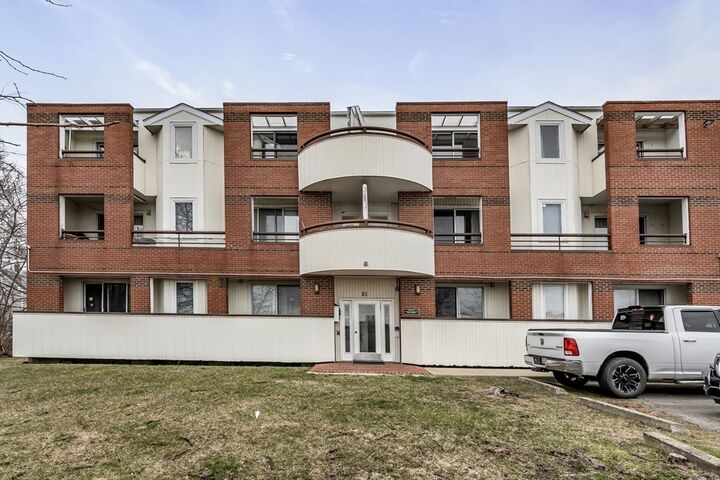 Property Photo:  21 Margin Street 33  MA 01905 