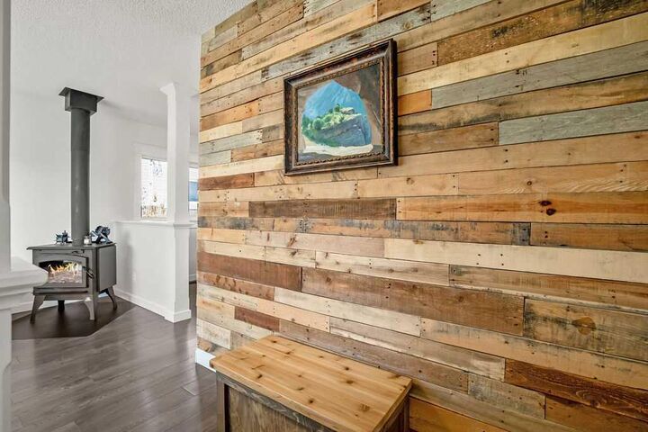 Photo de la propriété:  330 3 Avenue SE  AB T1V 1H7 