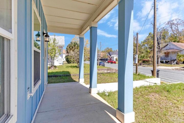 Property Photo:  1301 Dr Martin Luther King Jr Dr  FL 32503 