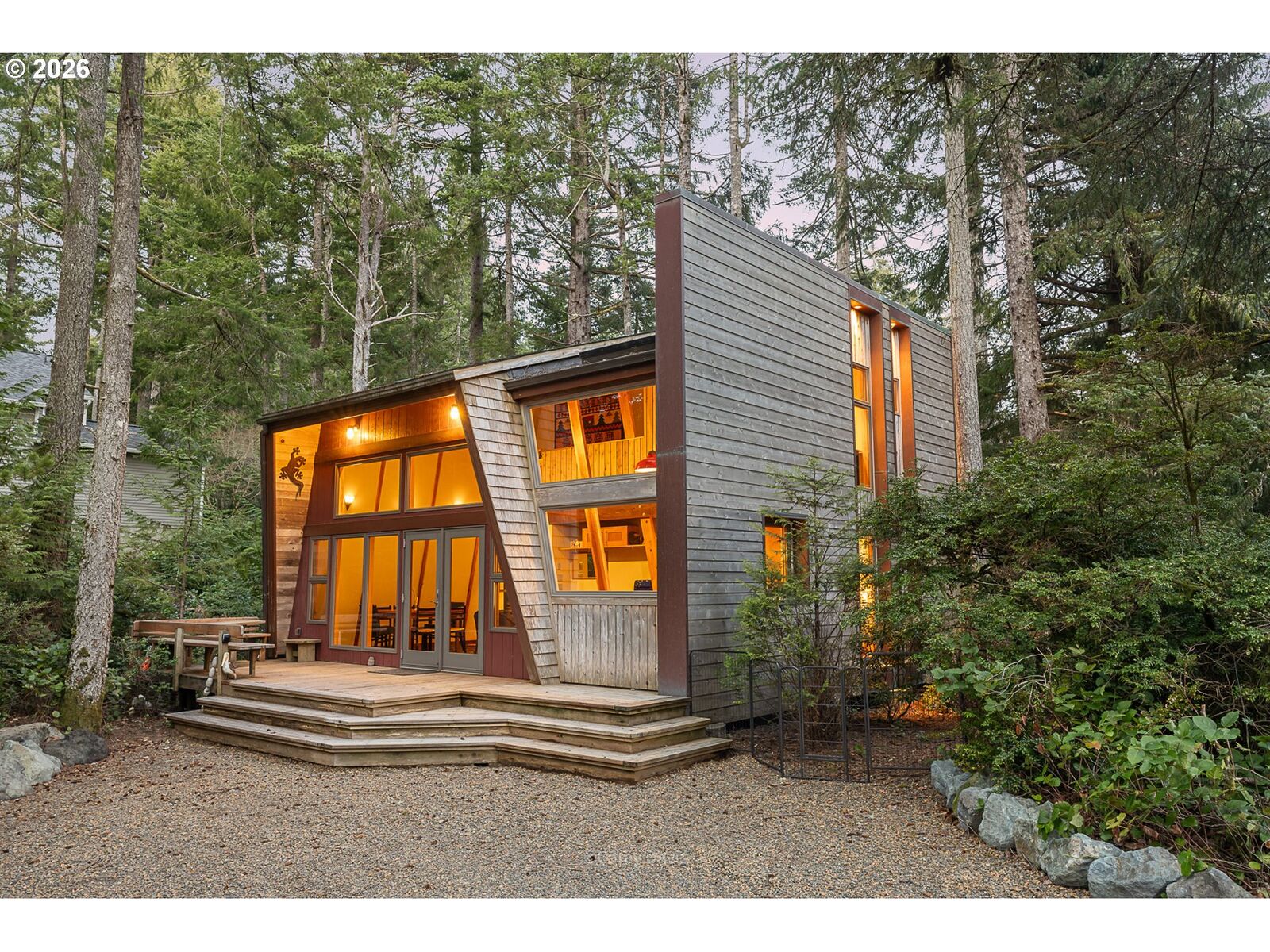 Property Photo:  275 Ocean Ave  OR 97130 