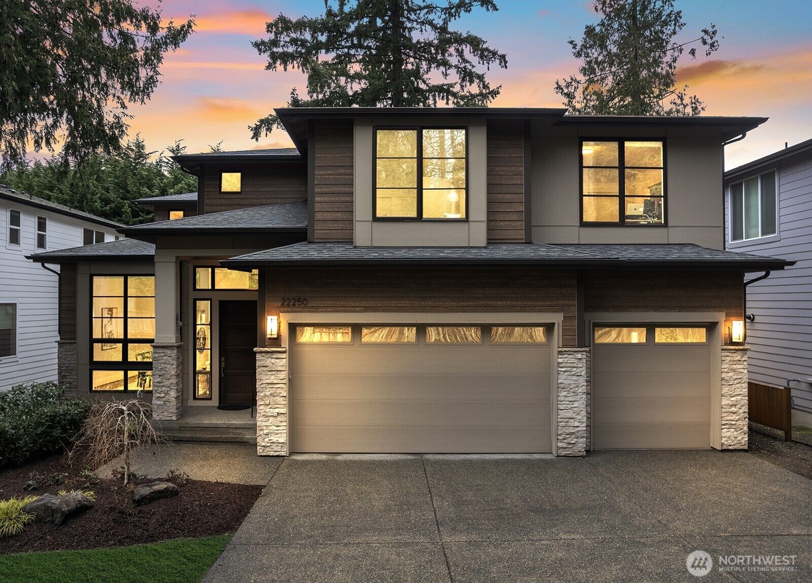 Property Photo: 22250 NE 3rd Court WA 98074