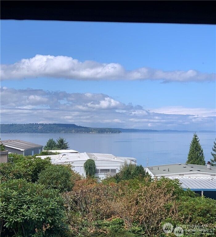 Property Photo:  29020  1st Avenue S 17  WA 98198 