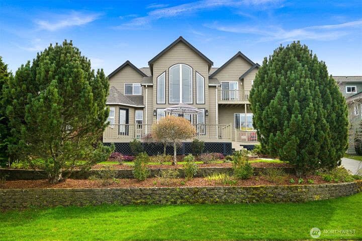 Property Photo:  6934  Holeman Avenue  WA 98230 