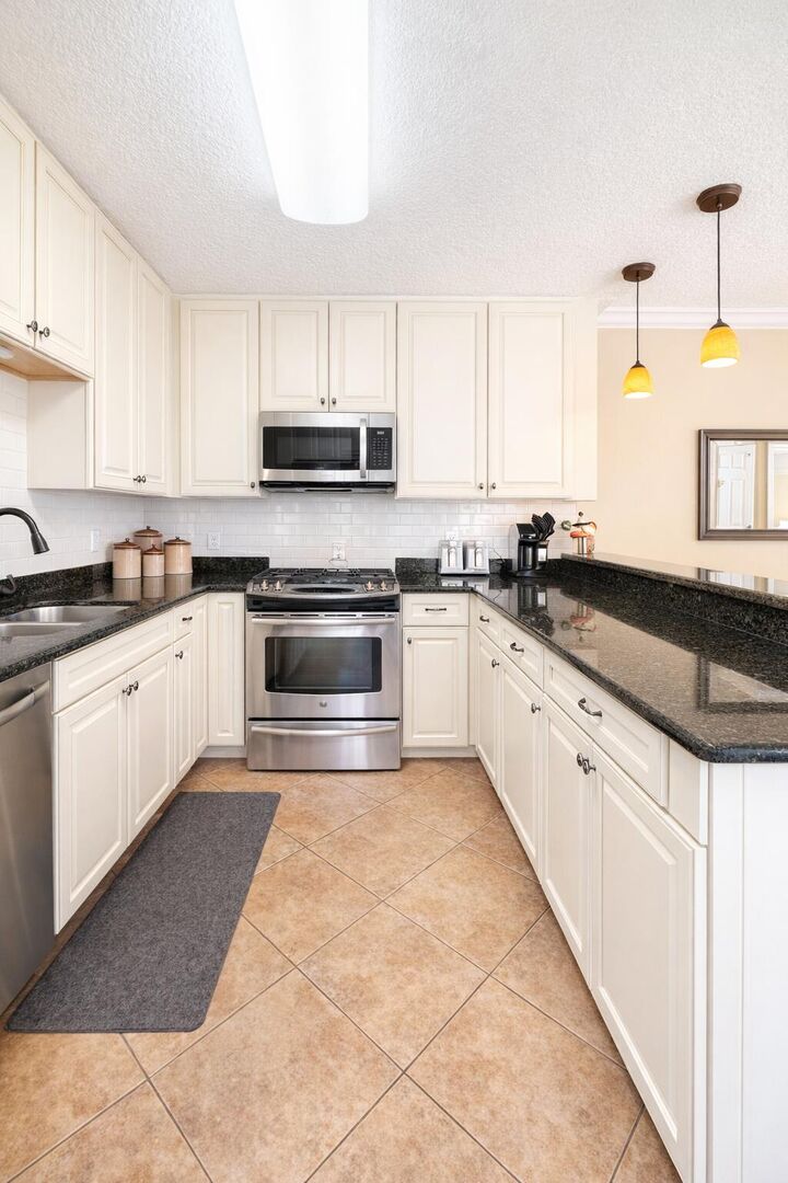 Property Photo:  2210 22nd Lane  FL 33418 