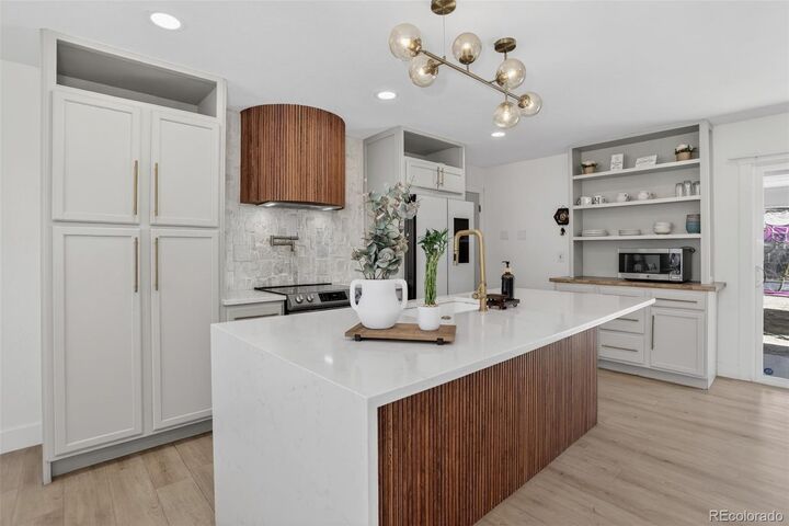 Property Photo:  690 S Newark Court  CO 80012 