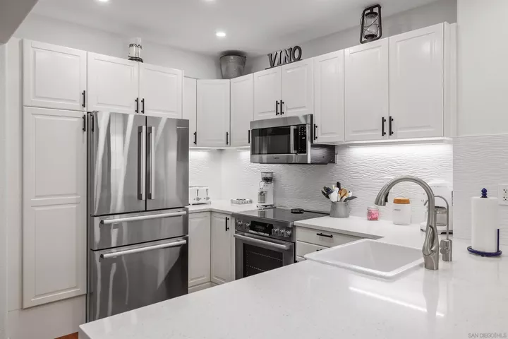 Property Photo:  350 K St 614  CA 92101 