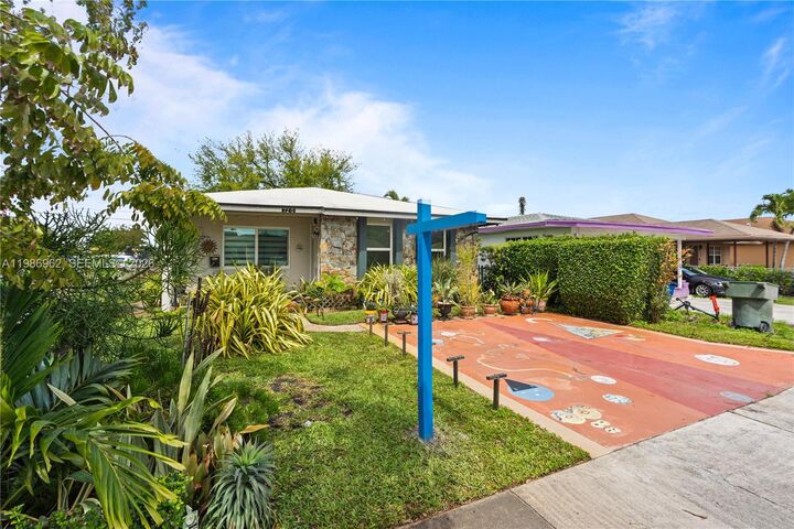 Property Photo:  720 NW 4th St  FL 33009 