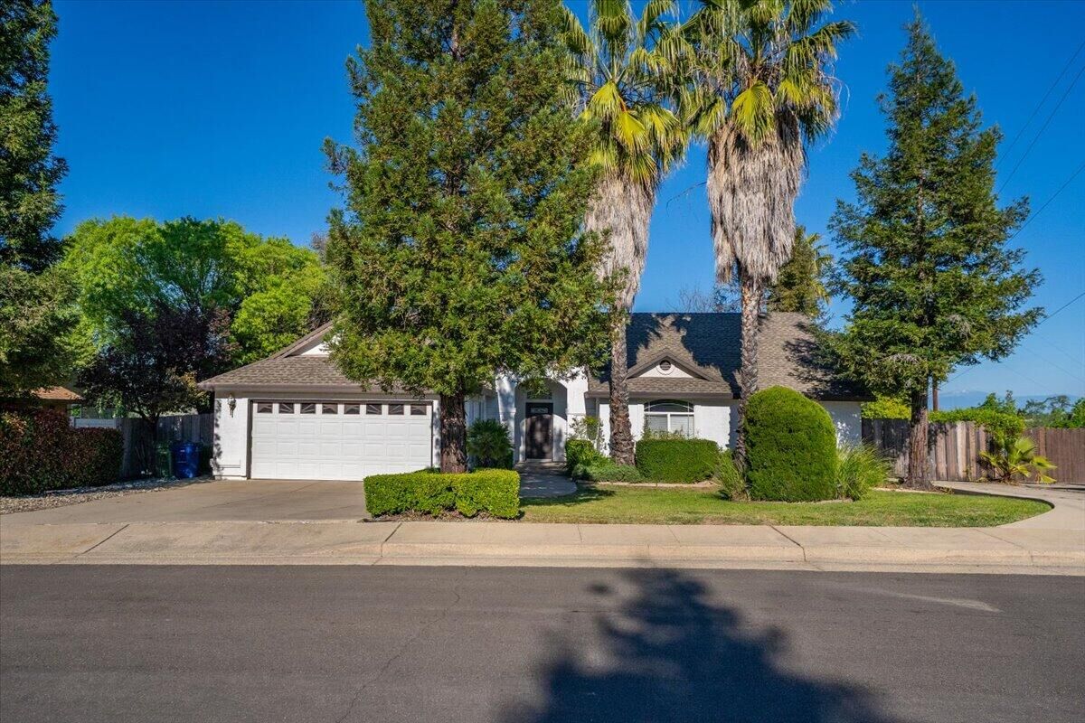 Property Photo: 1119 River Ridge Drive CA 96003