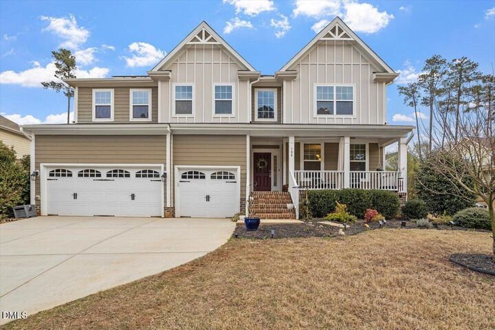 Property Photo:  108 Horncliffe Way  NC 27540 
