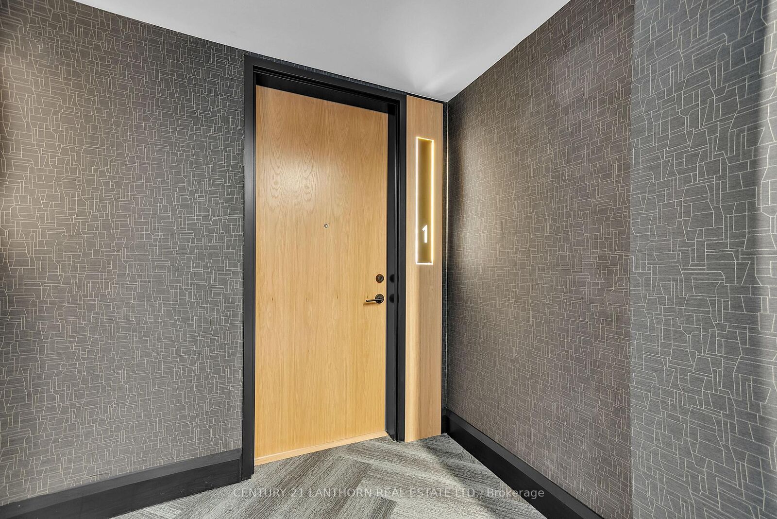 Property Photo: 38 Front Street Unit # 1 ON K8N 4N2