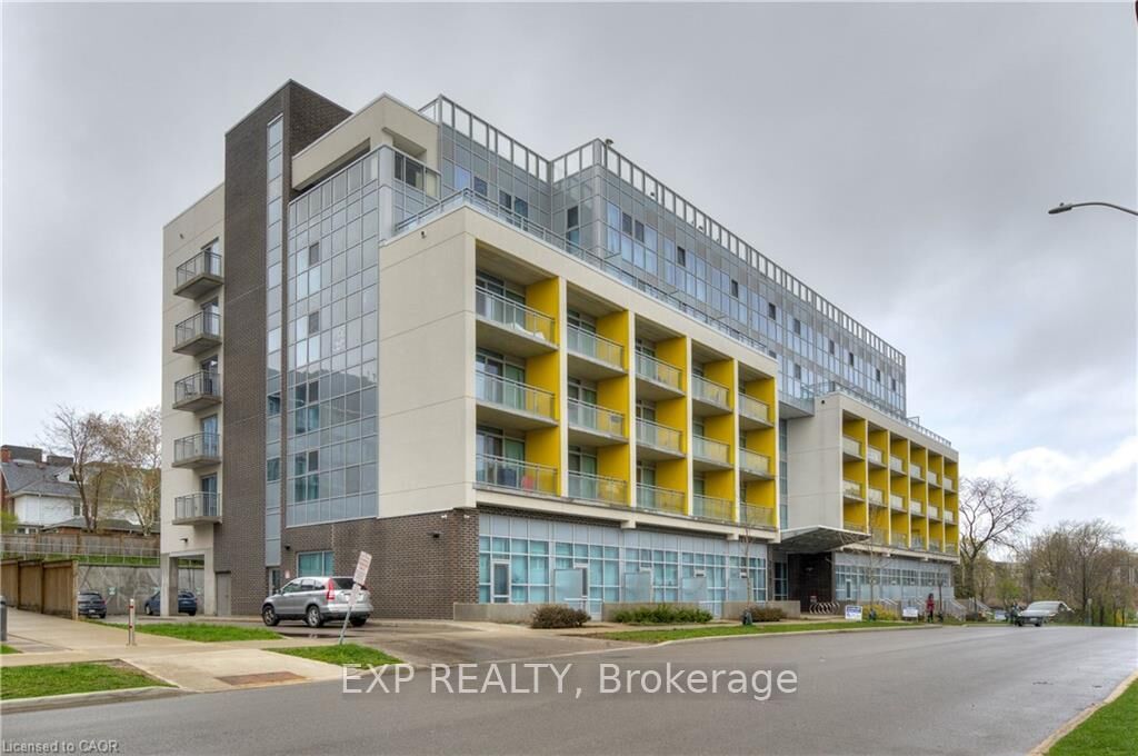 Property Photo: 257 Hemlock Street 607 ON N2L 3R4