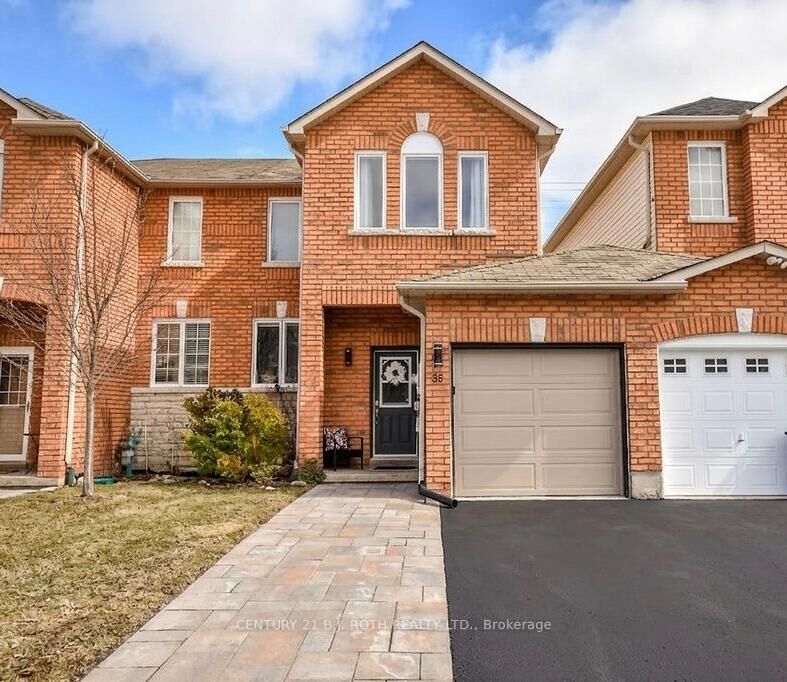 Property Photo: 35 Hawthorne Crescent ON L4N 9Y7