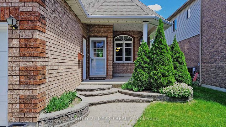 Property Photo:  10 Mauro Court  ON K9K 2P1 