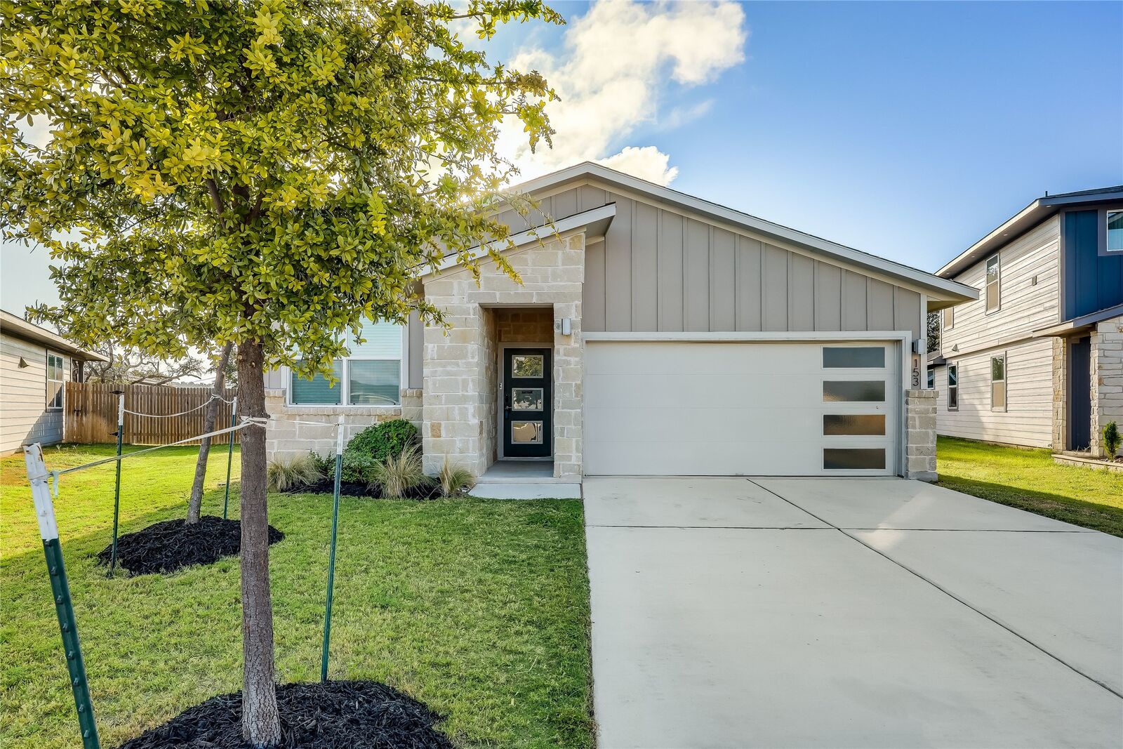Property Photo: 153 Filifera Court TX 78641