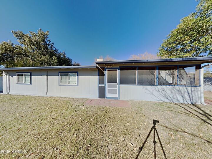 Property Photo: 1001 W Villa Rita Drive AZ 85023