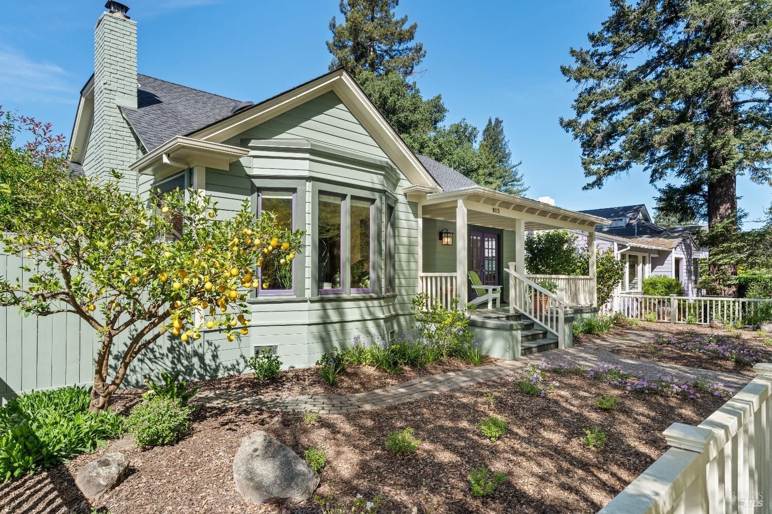 Property Photo:  915 St Helena Avenue  CA 95404 