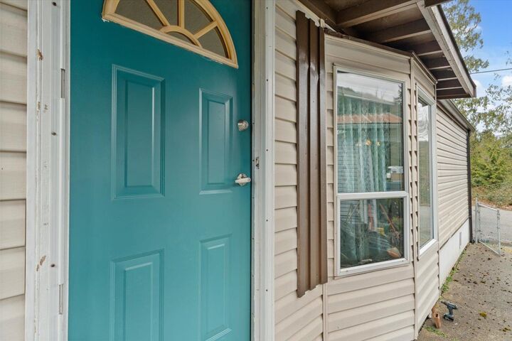 Property Photo:  2216 Lougheed Highway 12  BC V0M 1A1 