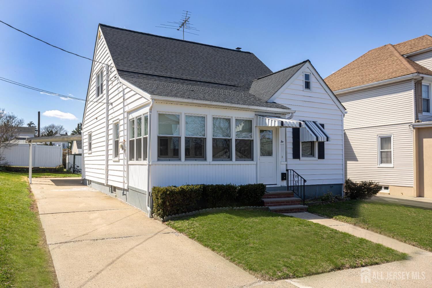 Property Photo:  2 John Street  NJ 08882 