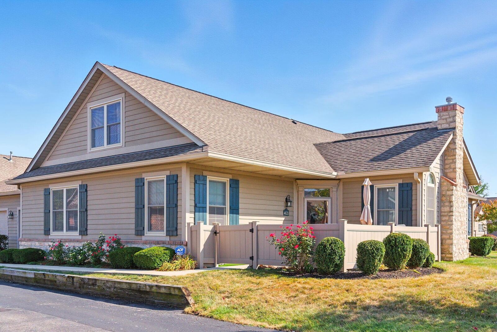 Property Photo:  4121 Waterside Place  OH 43123 