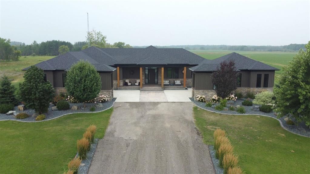 Photo de la propriété:  67028 Willowdale Road  MB R5M 0G5 