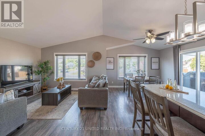 Property Photo: 102 King Street West ON K0L 2W0