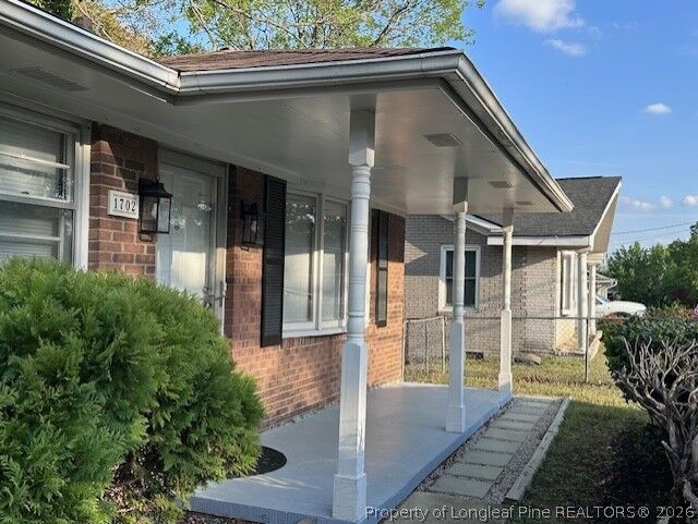 Property Photo:  1702 Edgecombe Avenue  NC 28301 