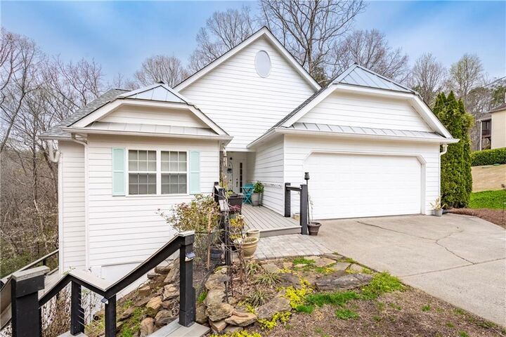 Property Photo: 201 N Woods Way GA 30143