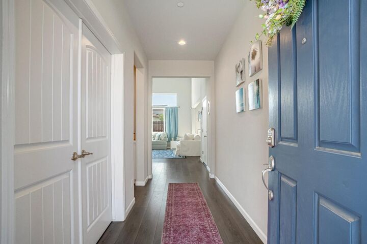 Property Photo:  637 Soledad Avenue  CA 93619 