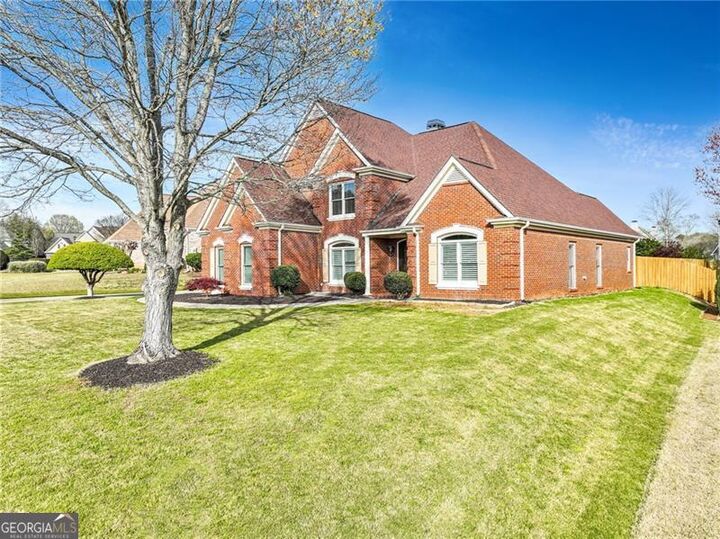 Property Photo:  6885 Grassmoor Grange Way  GA 30040 