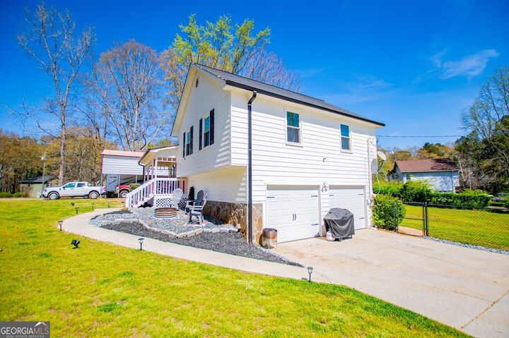 Property Photo:  80 Whitney Lane  GA 30180 