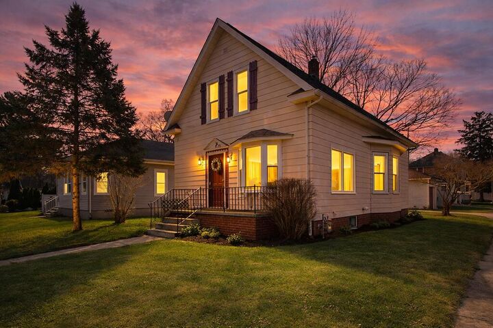 Property Photo:  302 Bond Street  IN 46350 