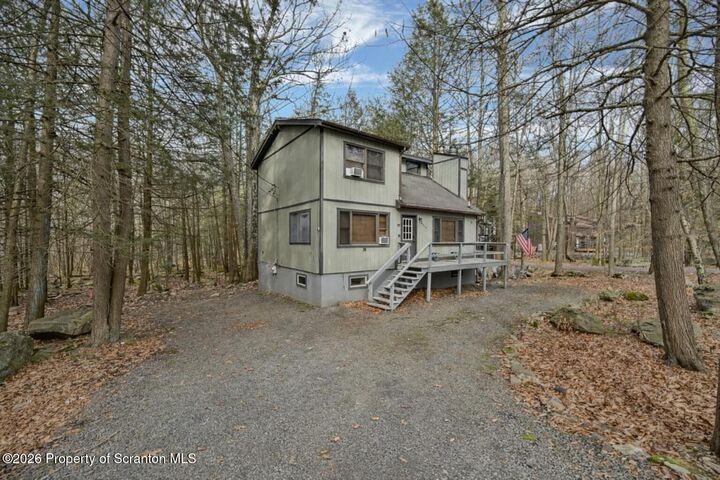 Property Photo: 87 N Fairway Drive PA 18436