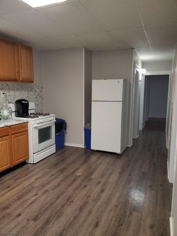 Property Photo:  404 N 6th St A  NJ 07107 