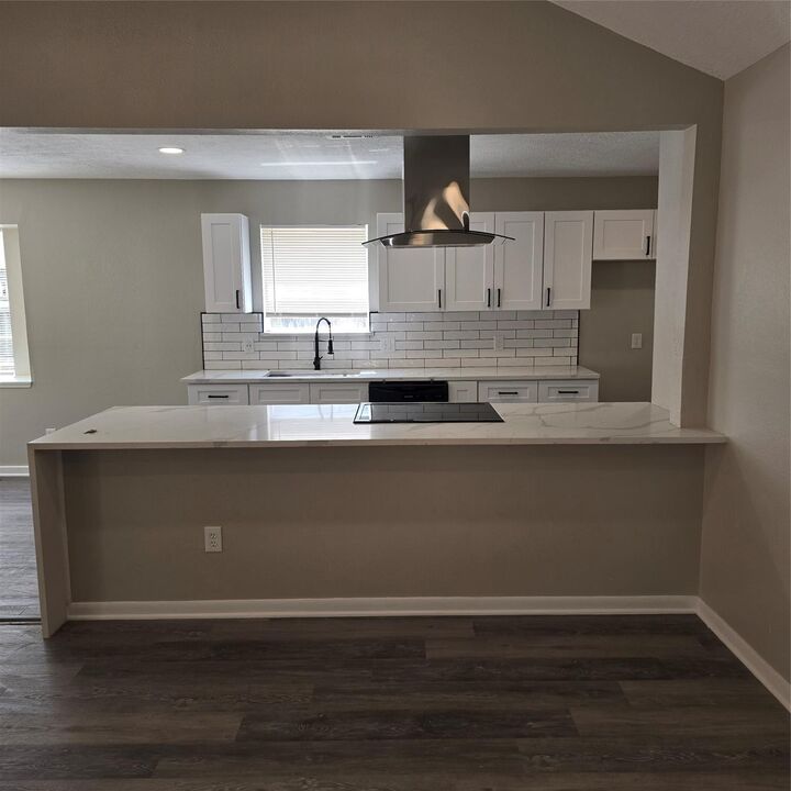 Property Photo:  13327 Lake Breeze Lane  TX 77318 