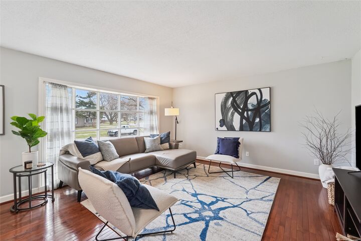 Property Photo:  1222 NW 4th Street  IA 50023 