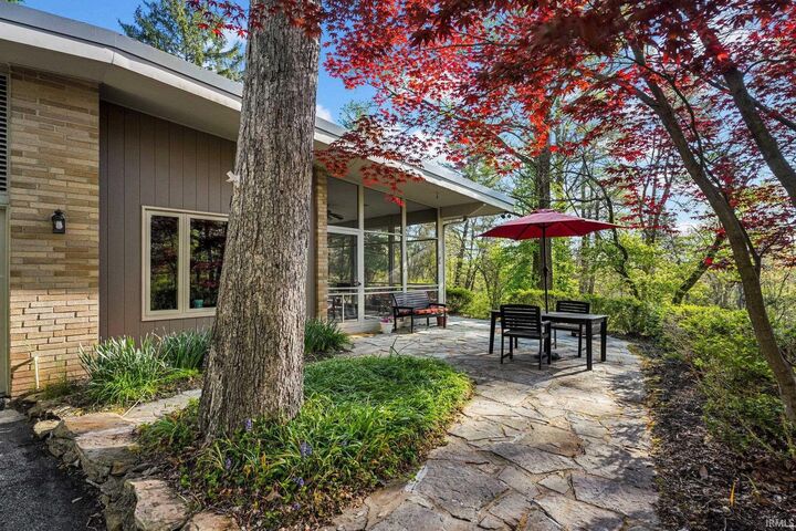 Property Photo:  9806 Raintree Dr N  IN 47201 