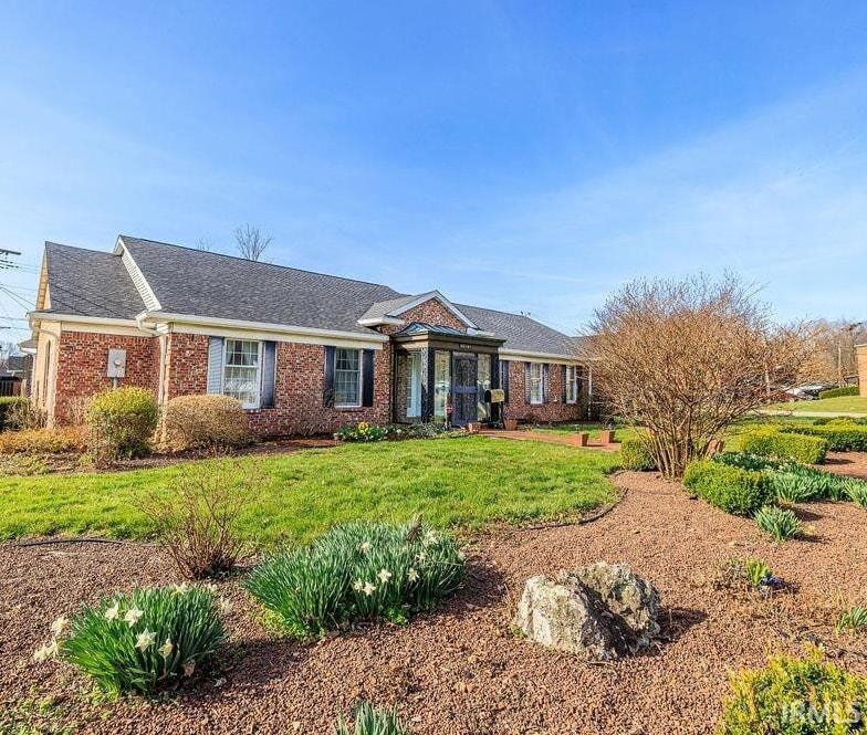 Property Photo:  310 Garden Park Place  IN 47460 