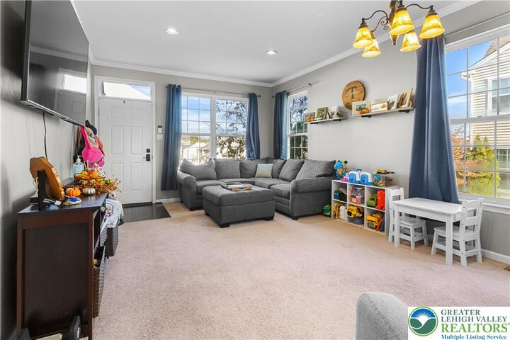 Property Photo:  3420 Westminster Way  PA 18064 